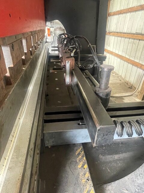 88 Ton x 8' Amada FBD 8025 CNC Press Brake