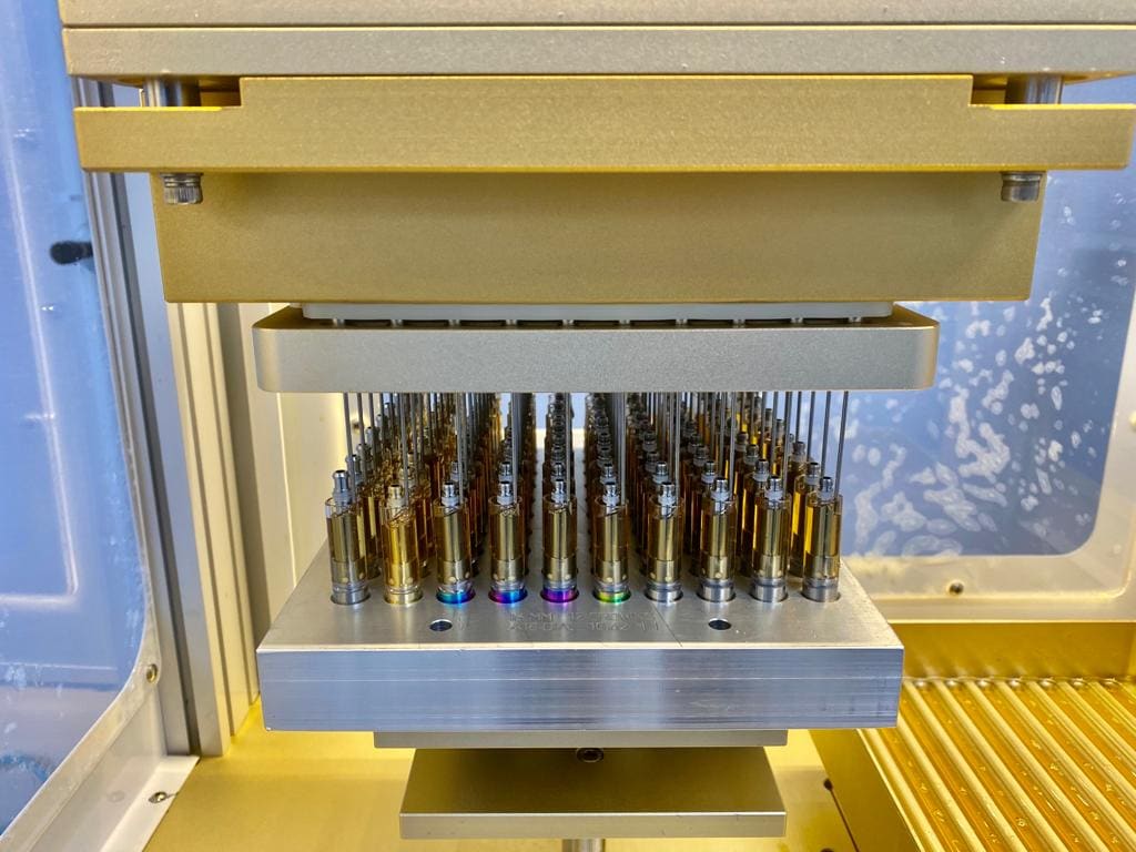 Convectium 710 Shark V8.0 Cartridge Filler