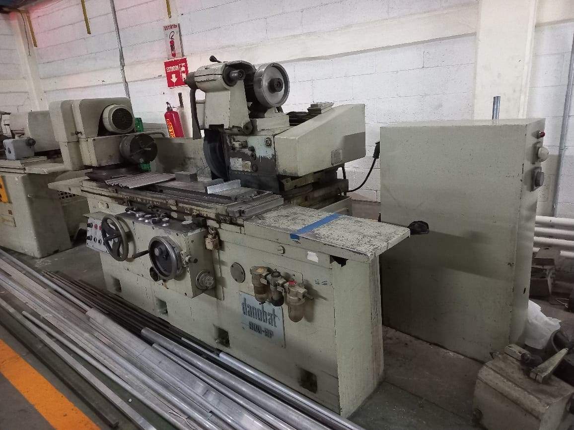 Danobat 800 RP Cylindrical Grinder