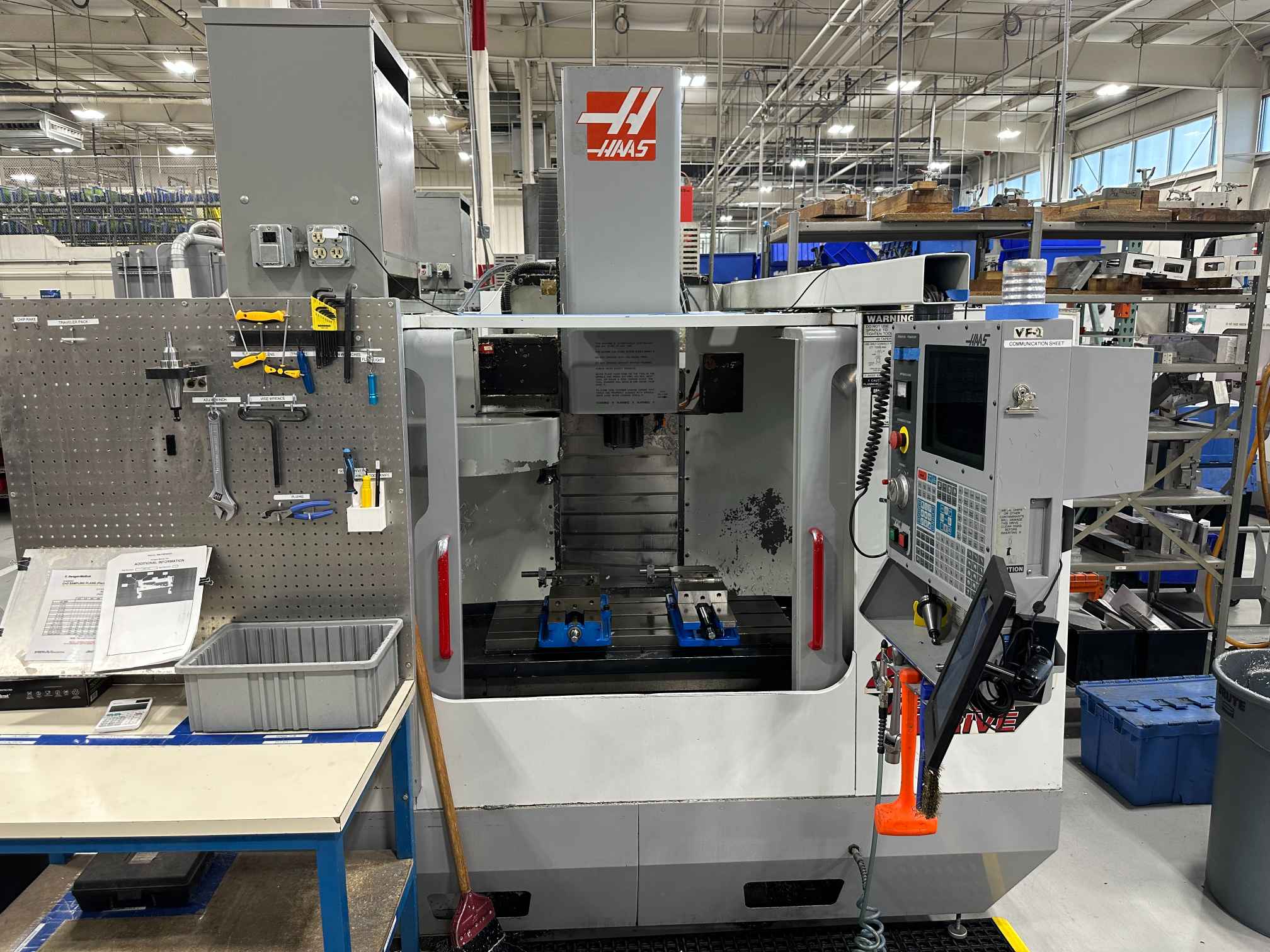 Haas VF-2B VMC