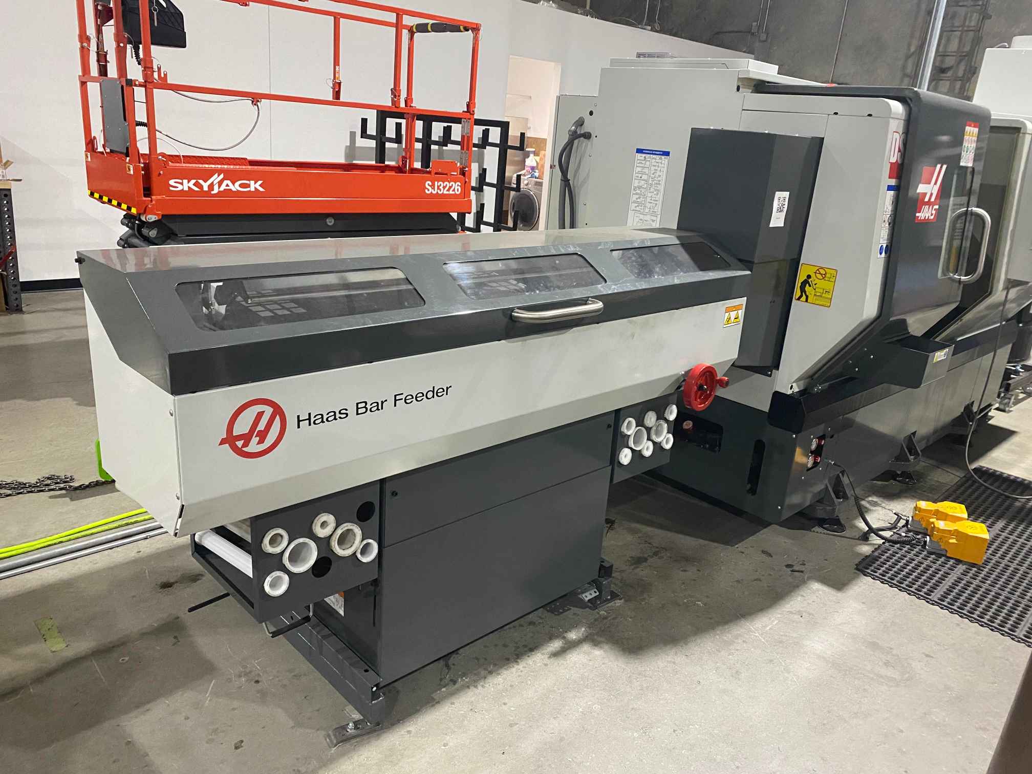 Haas DS-30Y CNC Lathe, 2022 - Dual Spindle, Y-Axis, Live Tooling, Presetter, Bar Feeder, LOW Hours - Image 2