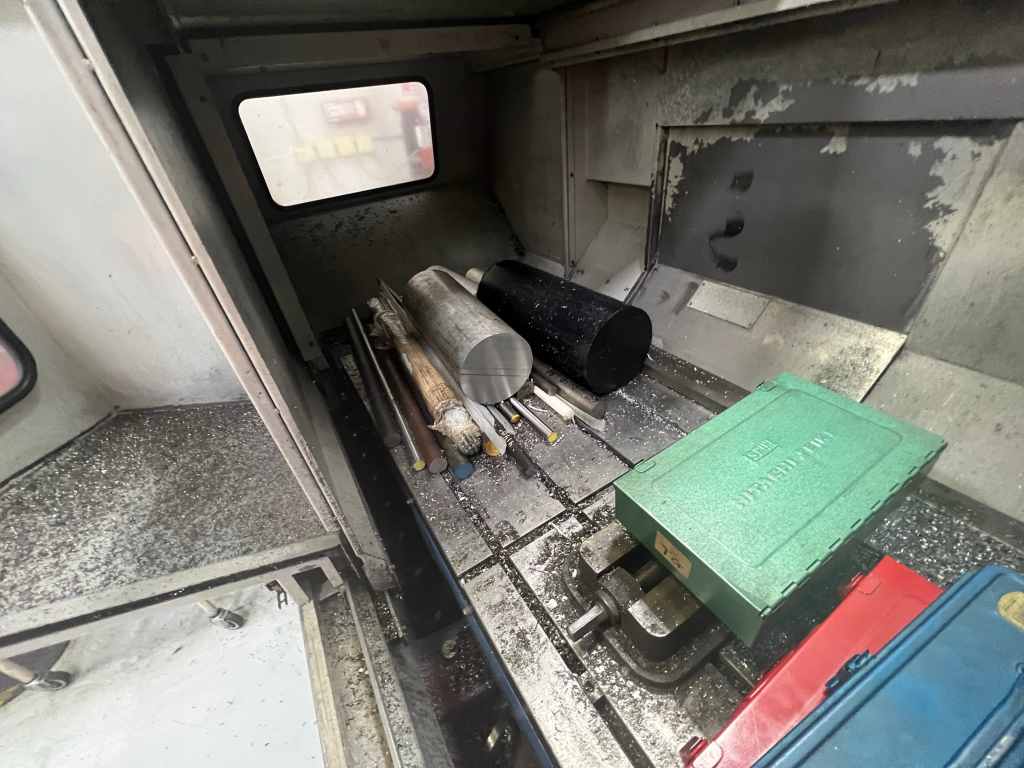Mazak FJV-35/60 Double Column Bridge Mill VMC, 1998 - Cat 50 - Image 12