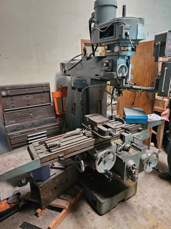 Supermax YCM 2VA Knee Mill