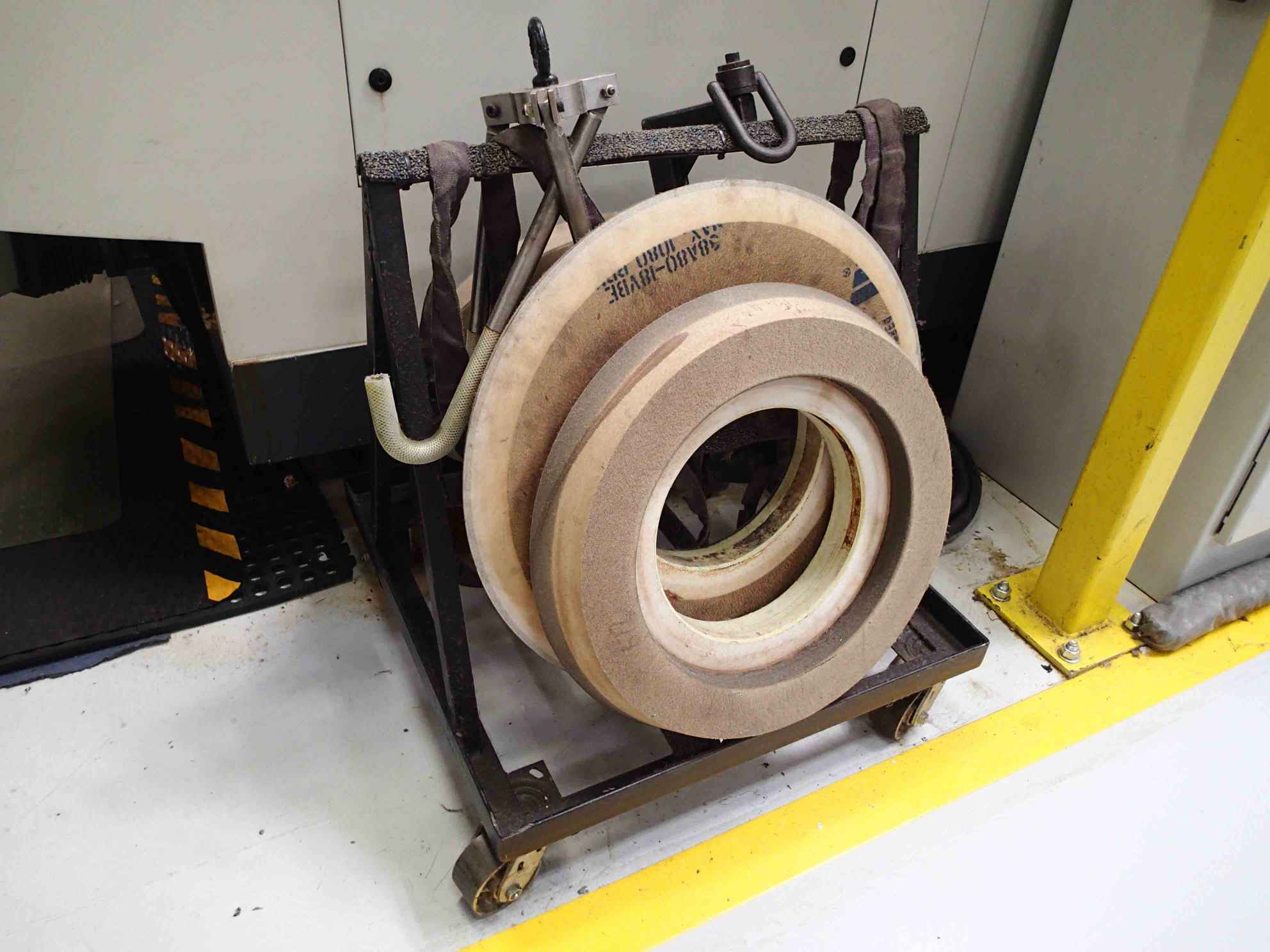 Usach 200 OD-L Dual Wheel CNC Grinder, 2014 - 42" Swing, 80" Centers, Probing, Fanuc, Fabric Filter, Chiller - Image 18