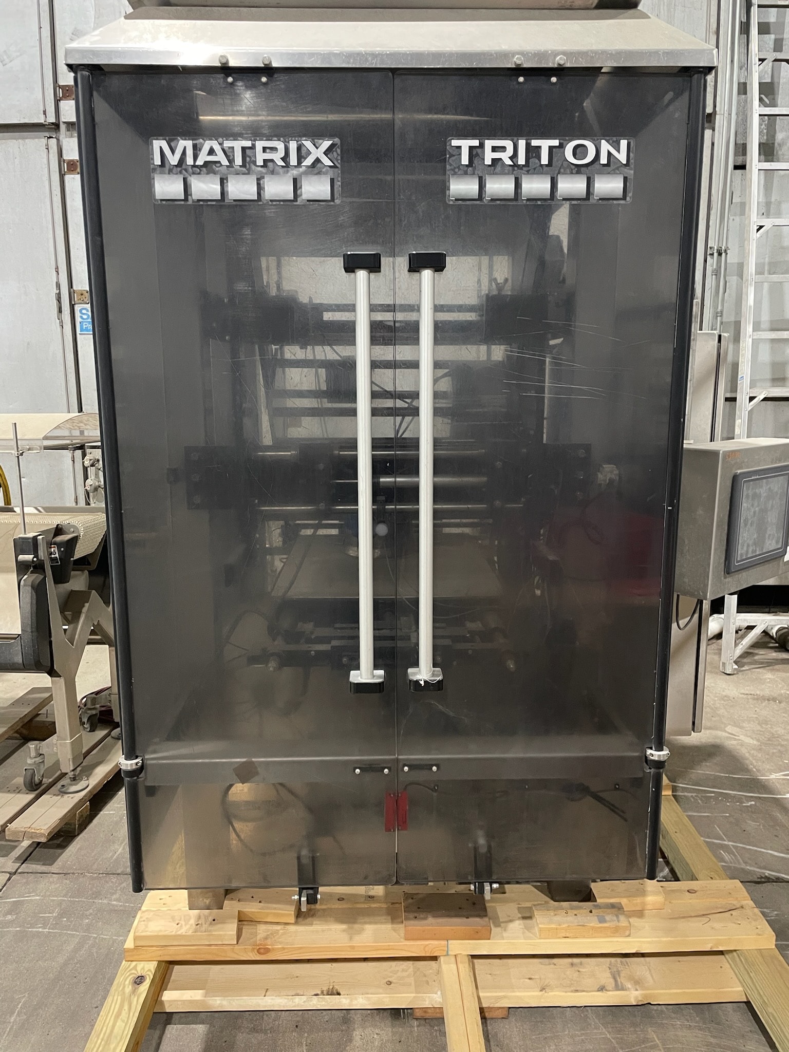 Matrix Triton 3348 Vertical Form-Fill-Seal Packaging Machine