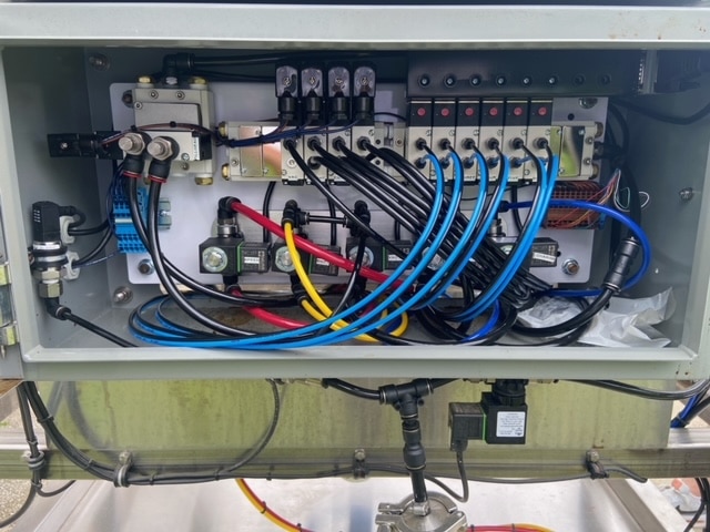 In-Line Packaging Six Head Micro Carbonated Filler, 2022 - Image 6