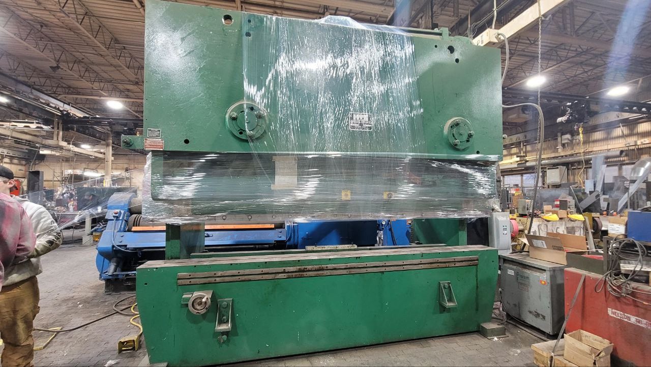400 Ton x 12' HTC 400-12H Press Brake - Floor Mount Included