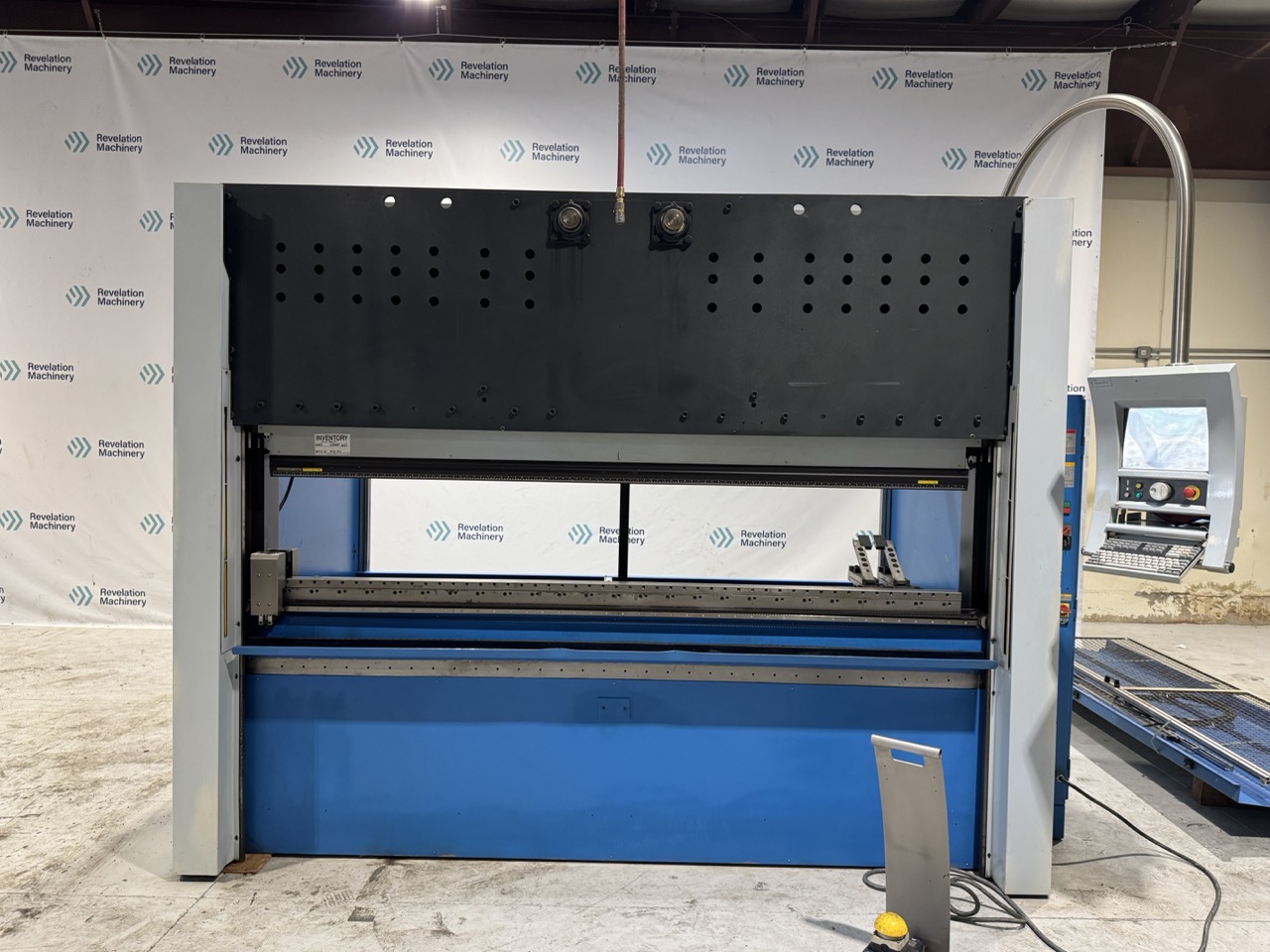73 Ton x 8' Finn-Power E-Series 65-2550 Electric Press Brake, 2005 - 4 Axis Backgauge