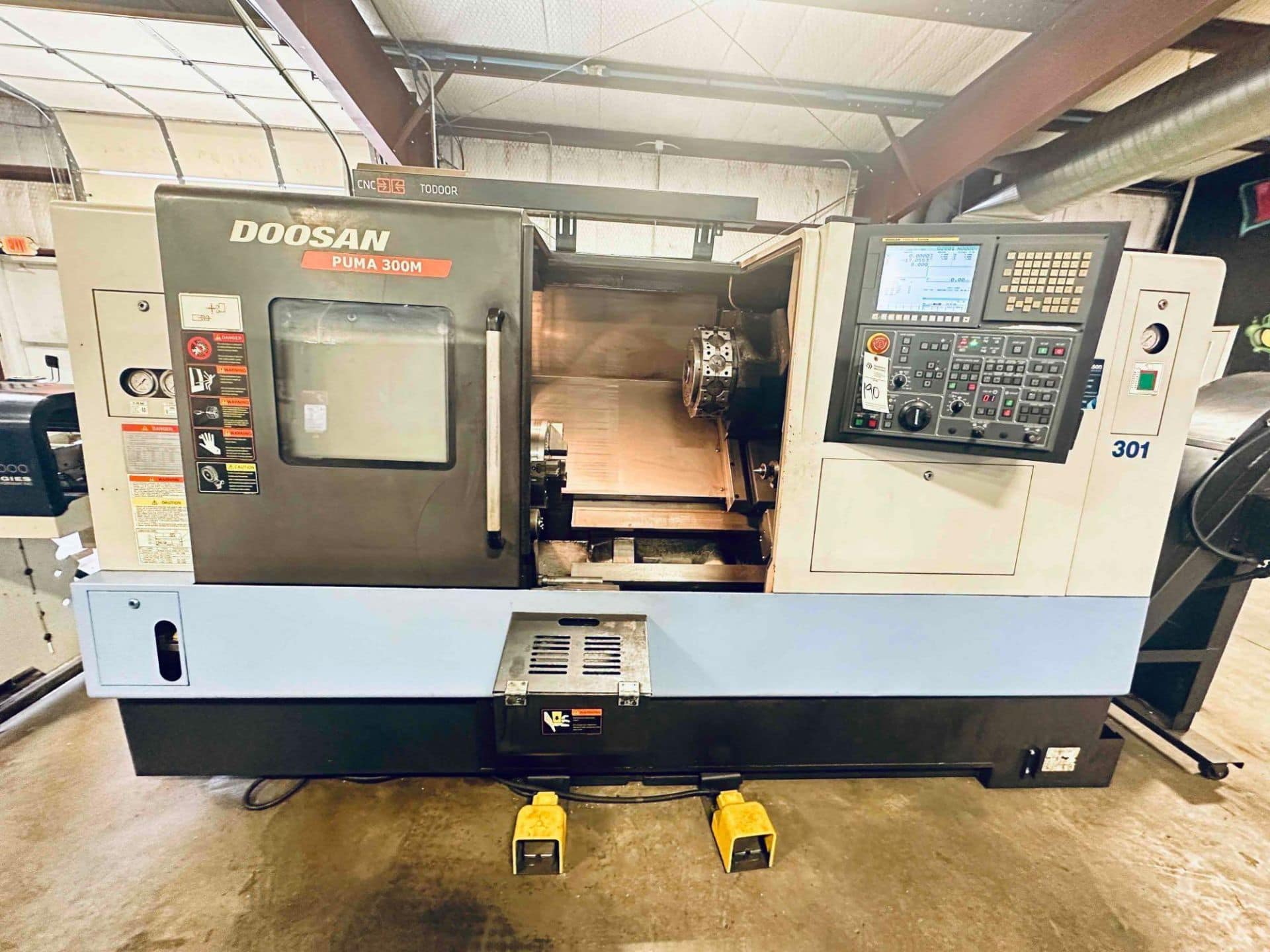 2011 DOOSAN PUMA 300MC LIVE TOOL LATHE WITH TOOLING