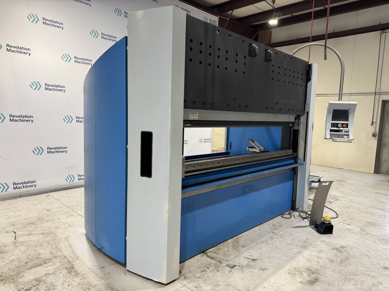 73 Ton x 8' Finn-Power E-Series 65-2550 Electric Press Brake, 2005 - 4 Axis Backgauge - Image 2