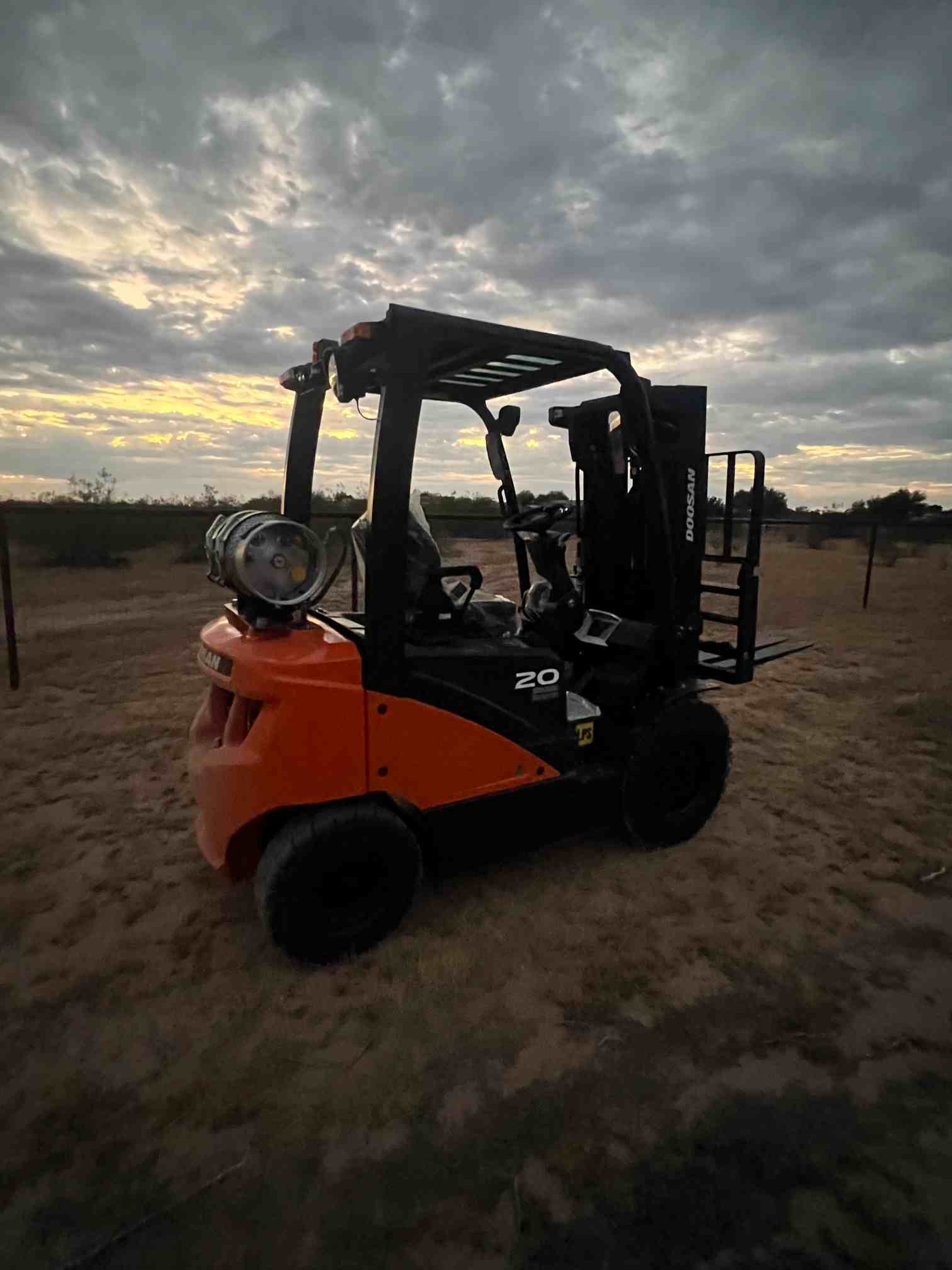 4,000 Lbs Doosan G20N-7 Forklift