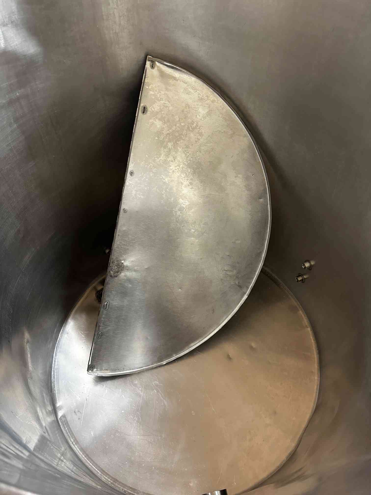 700 Gallon Stainless Steel Tank