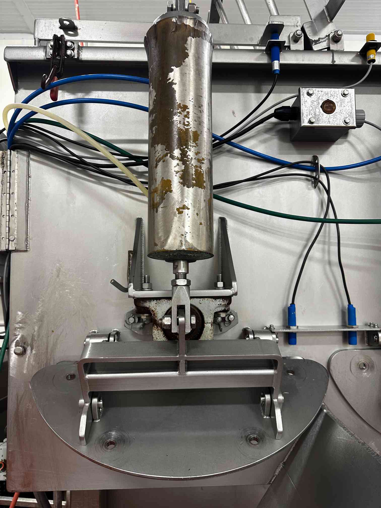 84 CF AMFEC 510 Stainless Steel Ribbon Blender