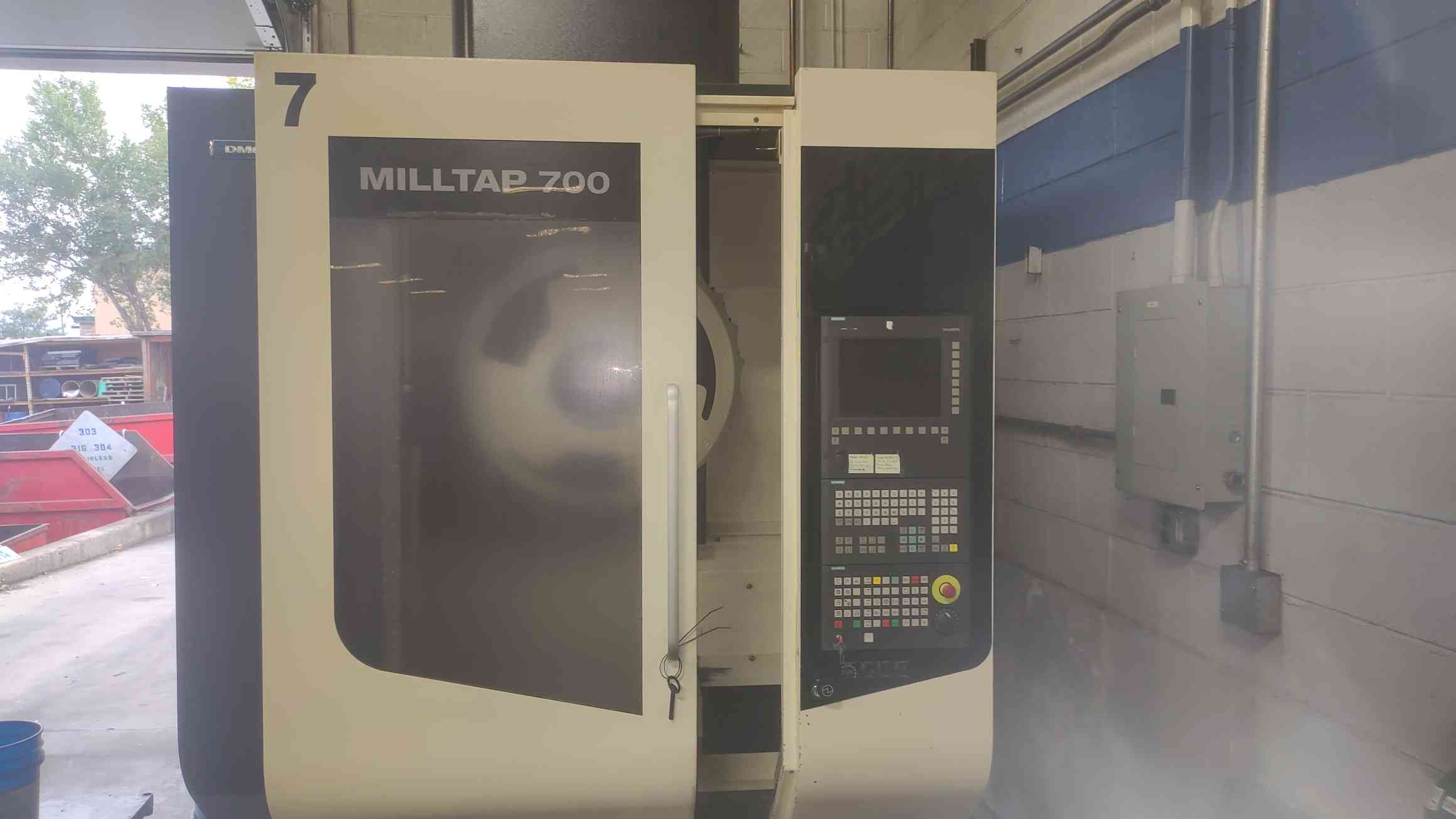 DMG Mori Seiki MillTap 700 CNC VMC