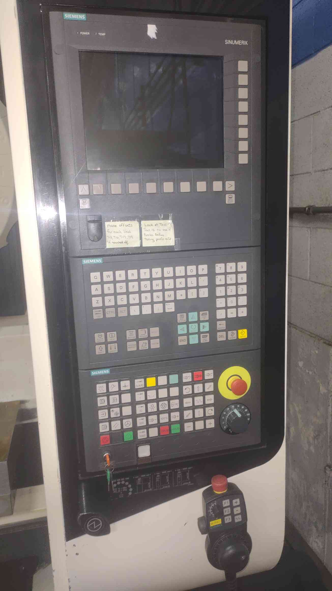 DMG Mori Seiki MillTap 700 CNC VMC