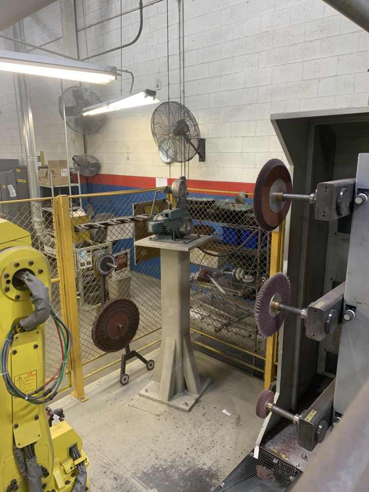 Fanuc M-16IB/20 Robot