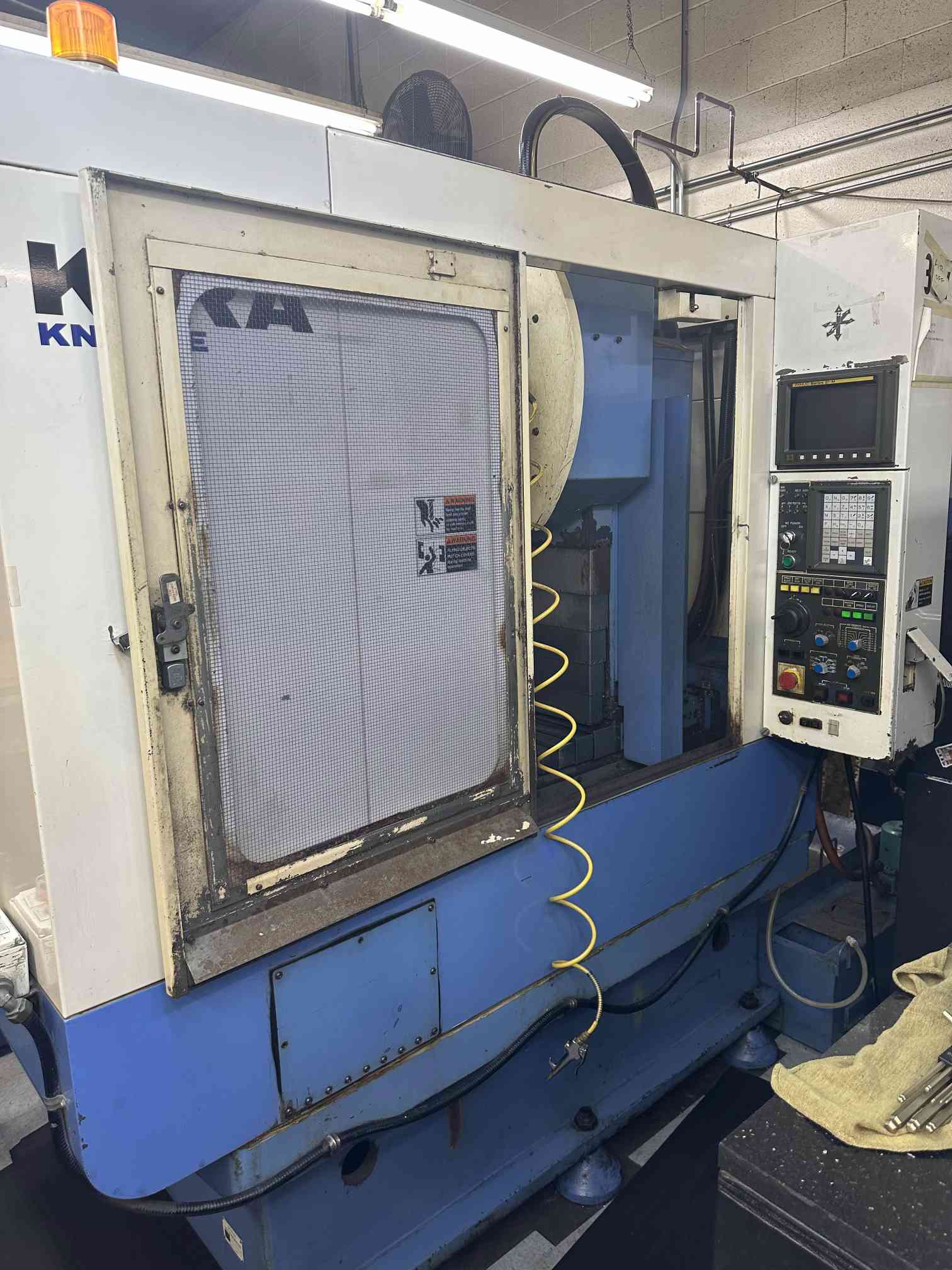 Kira KN30VE VMC CNC Mill