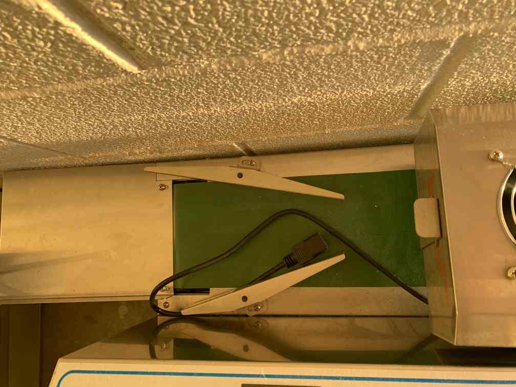 LX6000 Continuous Induction Sealing Machine and Capper