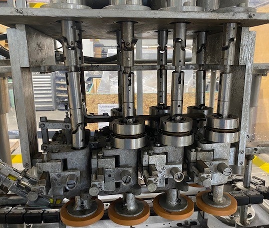 Resina NRU40-1279 Capping Machine