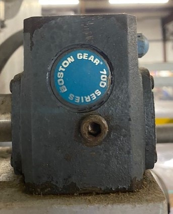 Resina NRU40-1279 Capping Machine