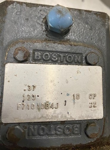 Resina NRU40-1279 Capping Machine