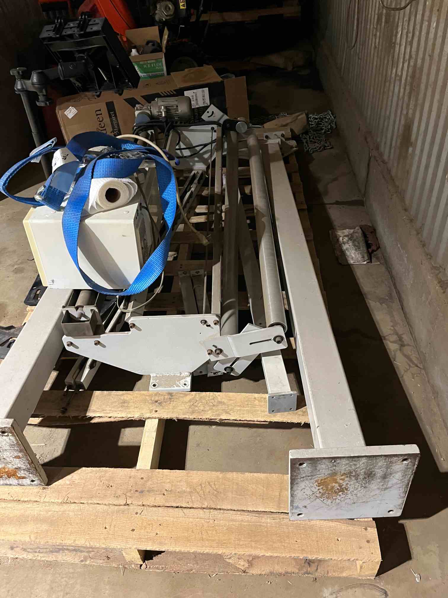 Rius TA-X-1200-DR Textile Slitting Machine
