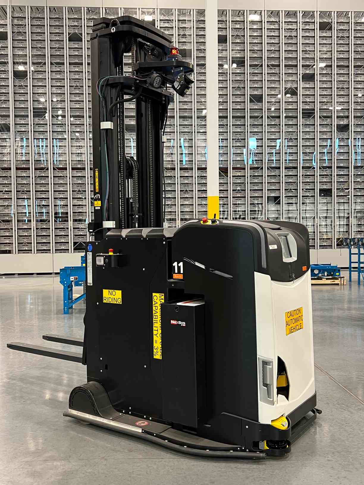 Rocla AGV AWTcf 3,000 lb Automated Reach Forklift