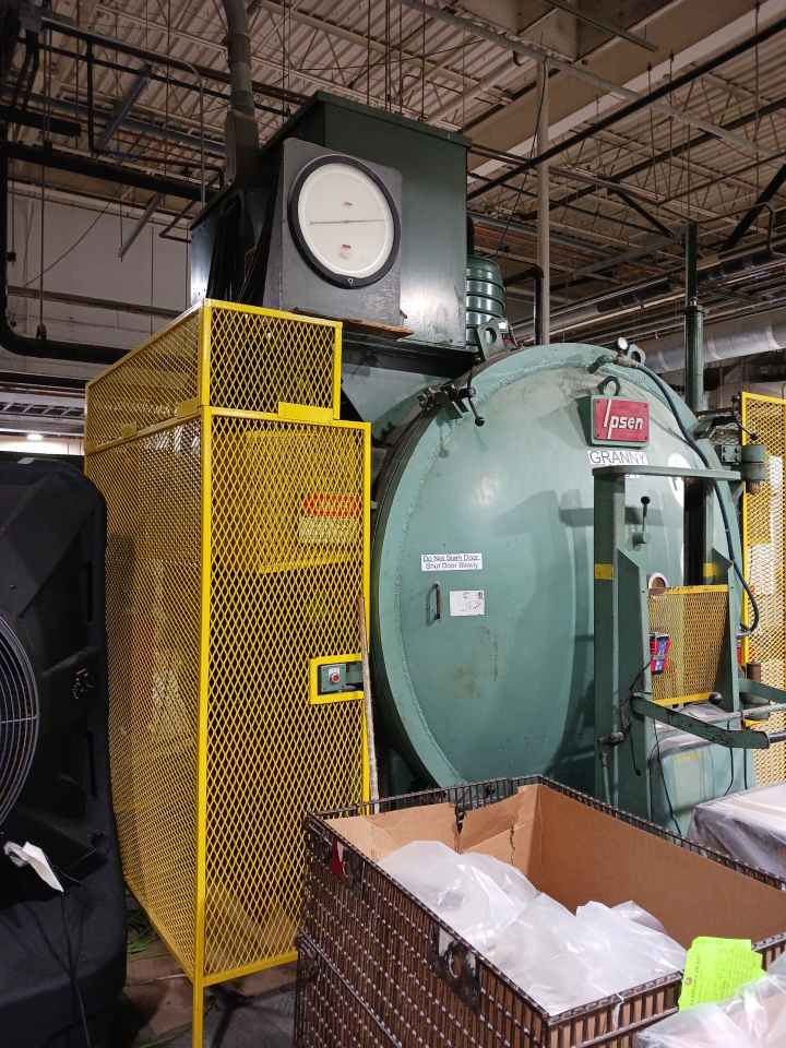 Ipsen VFC 924 Vacuum Furnance