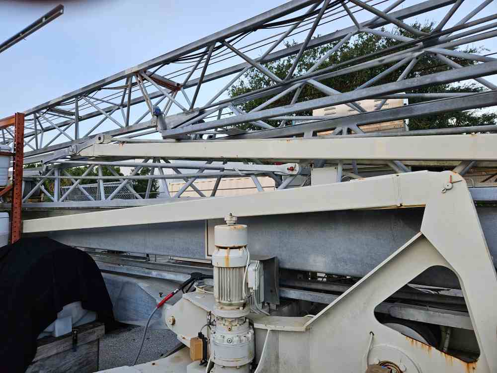 TeRex COMEDIL CBR 32H-4 Self Erecting Tower Crane
