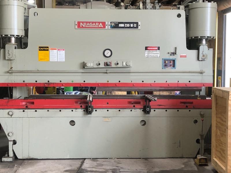 230T x 12' Niagara HBM-230-10-12 Hydraulic Press