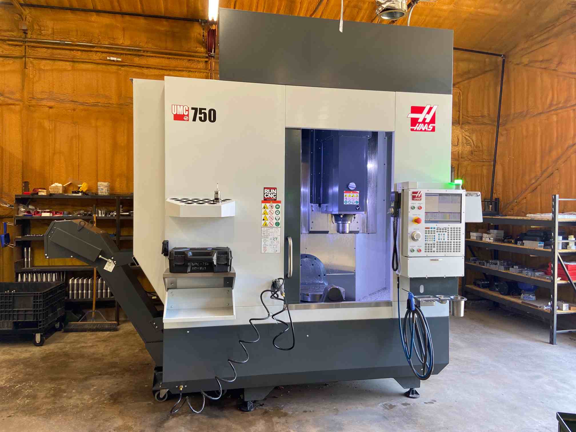 Haas UMC-750 Universal Machining Center