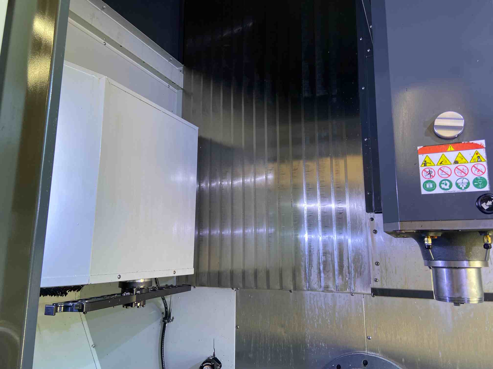 Haas UMC-750 Universal Machining Center