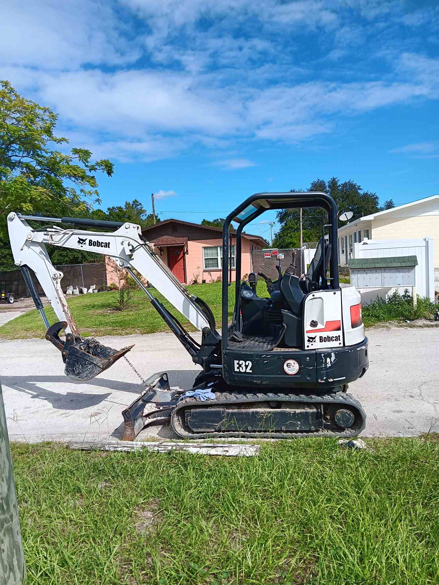 Bobcat E32i Mini Excavator