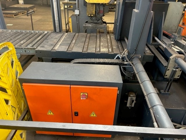 21" x 26" Kaast HBS A 540G Horizontal Fully Automatic Mitering Band Saw