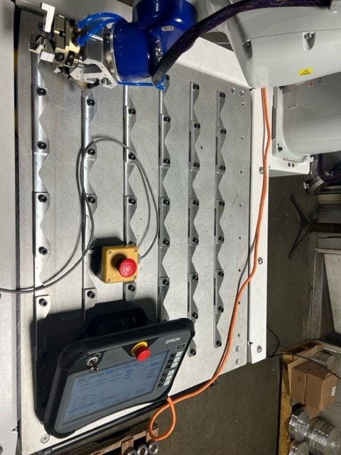 Epson VT6 Six Axis Robot with Doig Mobile Robot Workbox