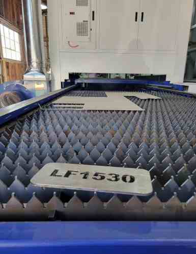 6,000 Watt Eagle LF-1530 Fiber IPG laser