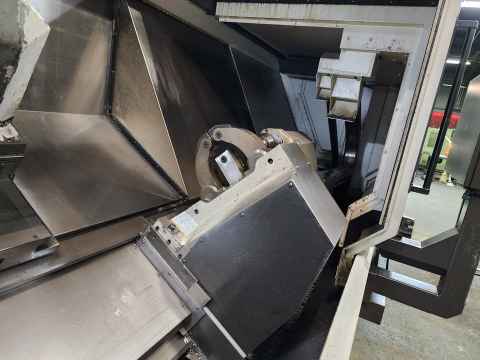 Okuma LB4000EXII Space Turn CNC Lathe