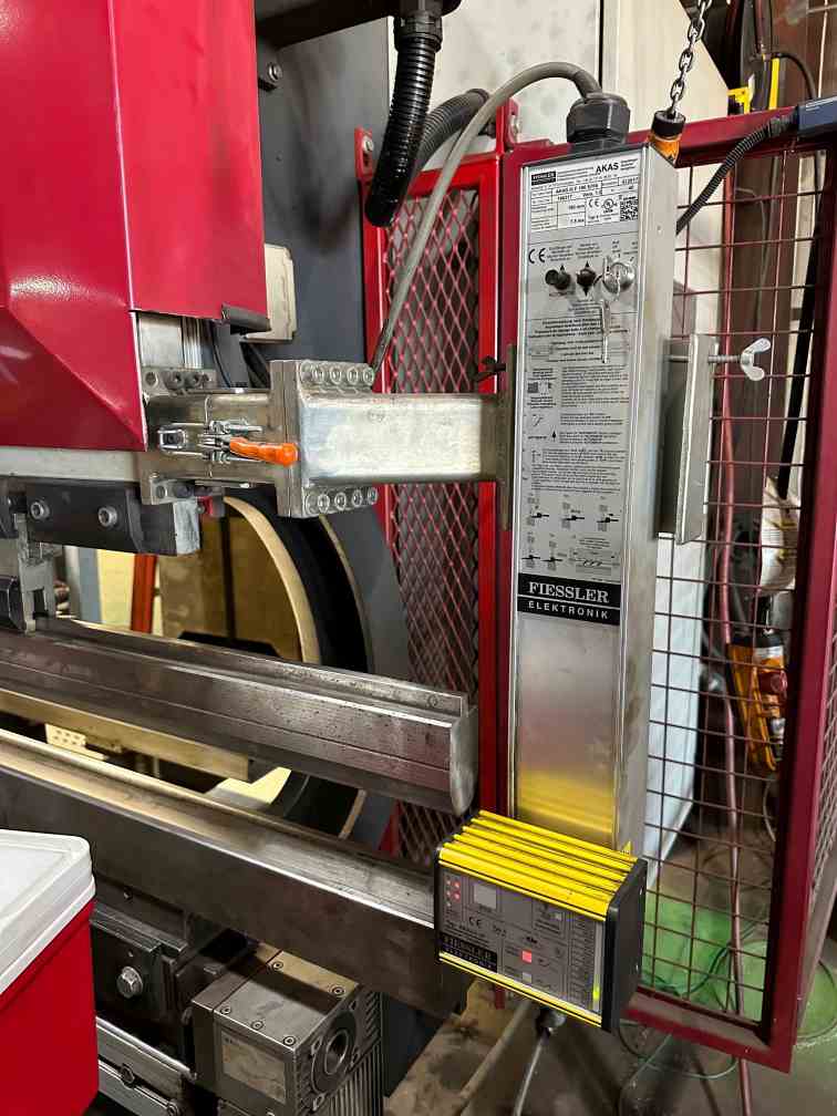 80 Ton 8' Dener PU 80-26 AC550 CNC Press Brake