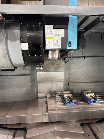 Hurco VMX-42 VMC
