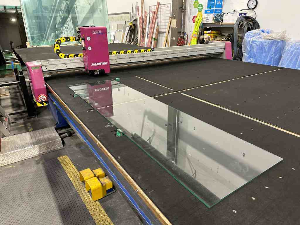 Macotec MS-3 CNC Glass Cutting Table