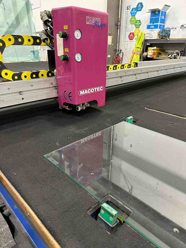 Macotec MS-3 CNC Glass Cutting Table