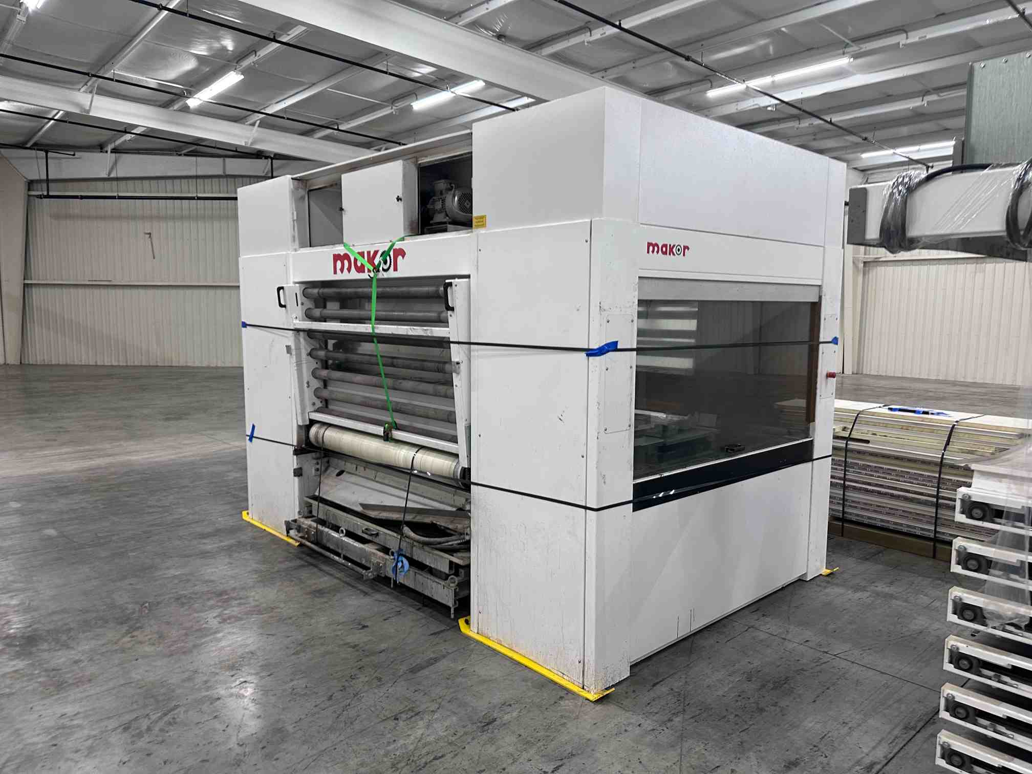 Makor K-Two Panel Automatic Reciprocating Spraying System