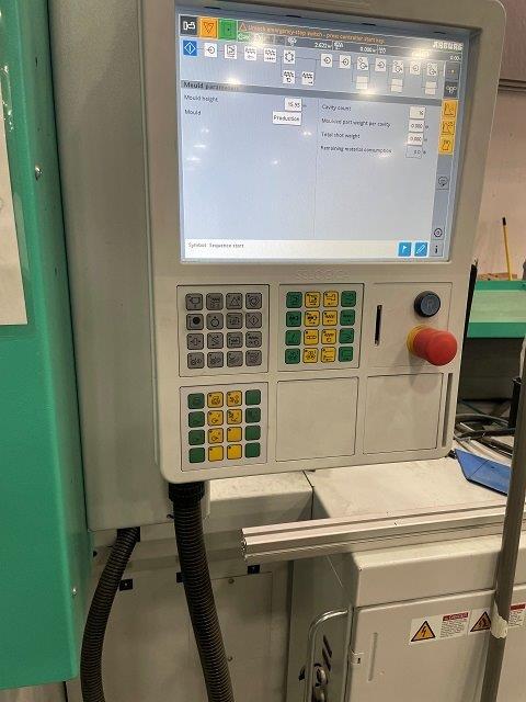 Used Arburg 1500T1600 290 Injection Molding Machine 8073609