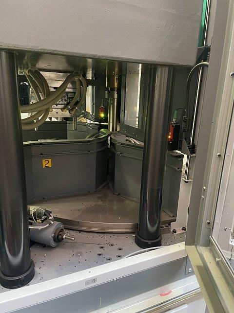 Used Arburg 1500T1600 290 Injection Molding Machine 8073609