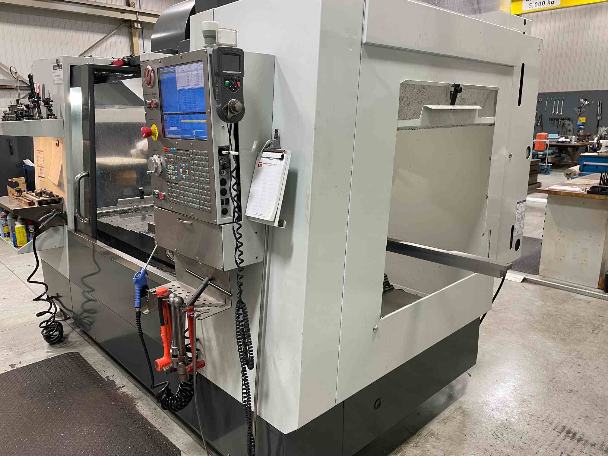 Haas VF-4 VMC