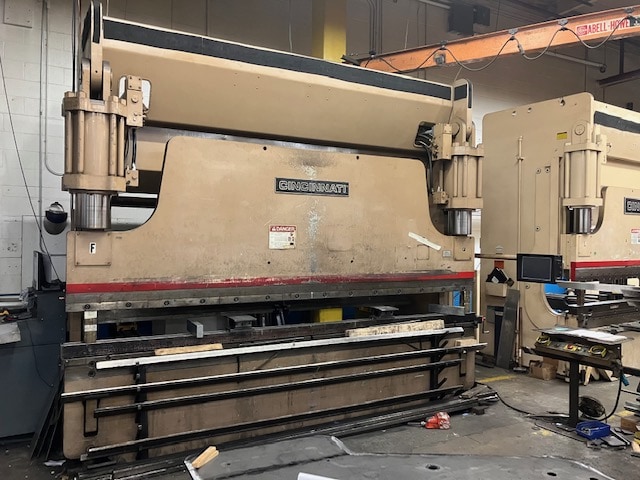 350 Ton x 12' Cincinnati 350 CBII Press Brake
