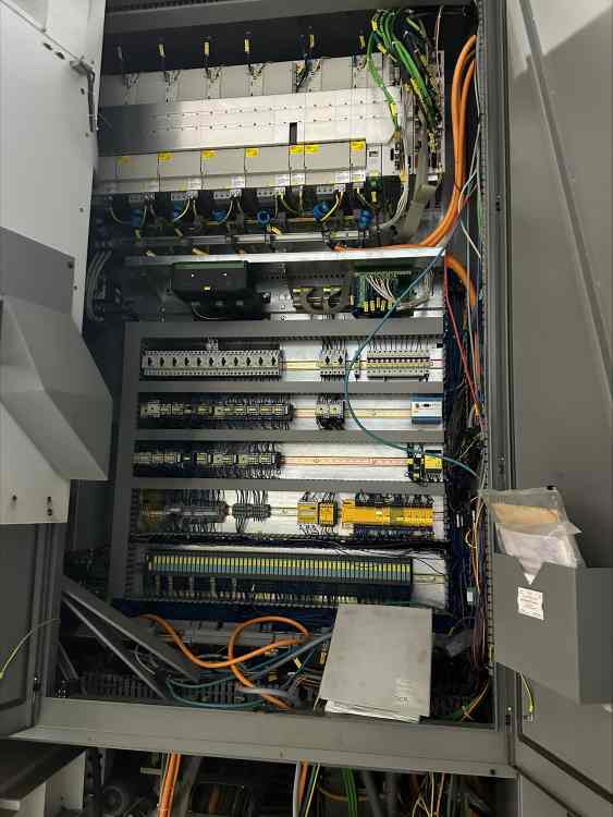 DMG MORI DMC 125 U2 HMC