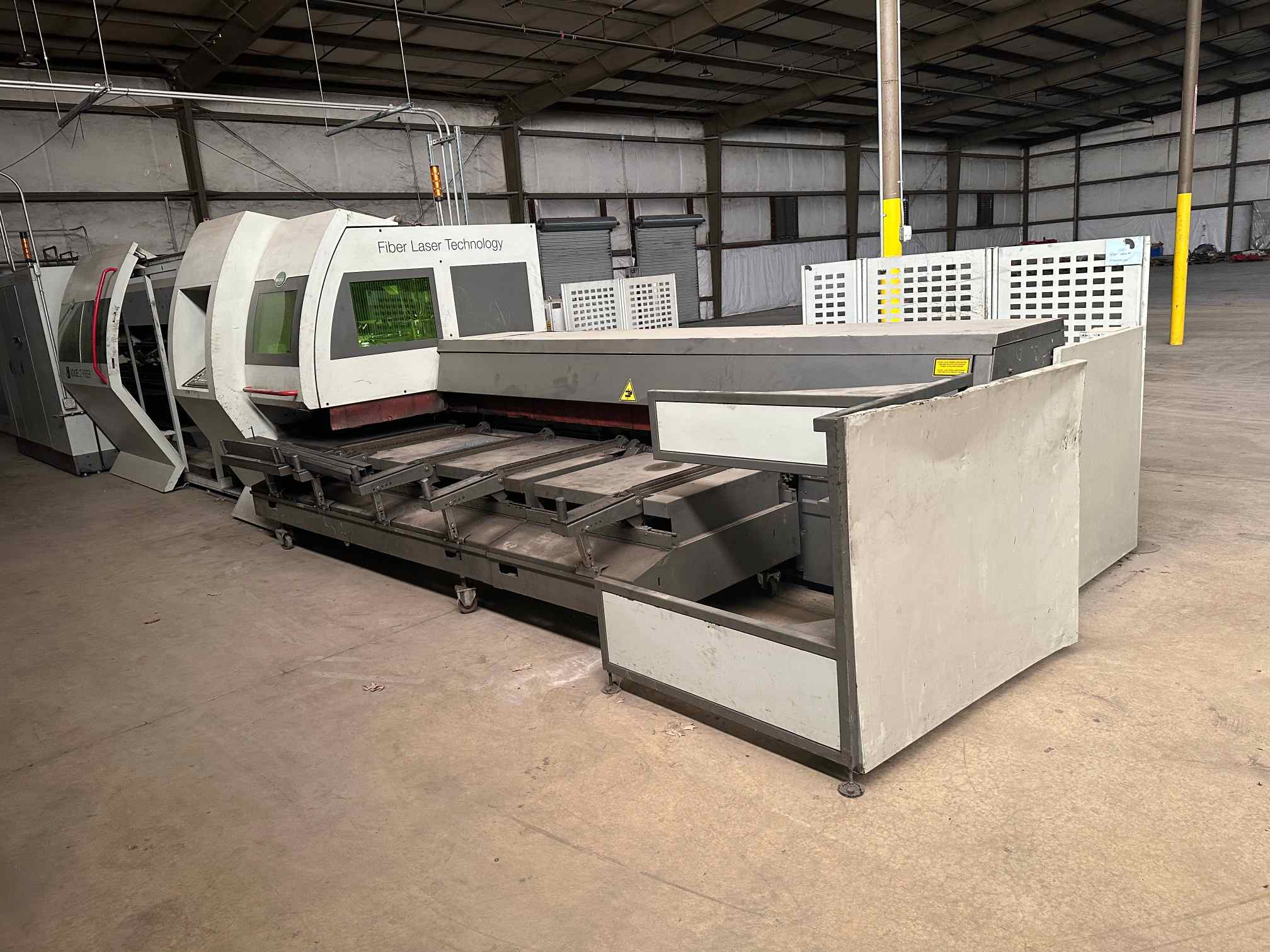 2000 Watt BLM LT Fiber Tube Laser