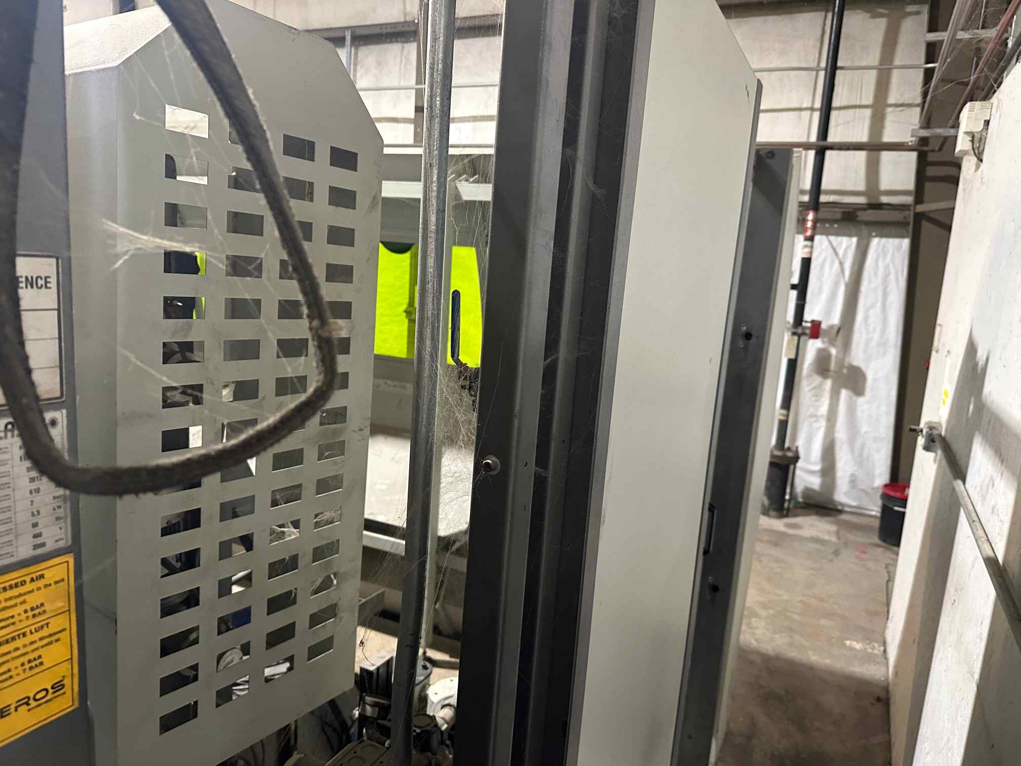 2000 Watt BLM LT Fiber Tube Laser