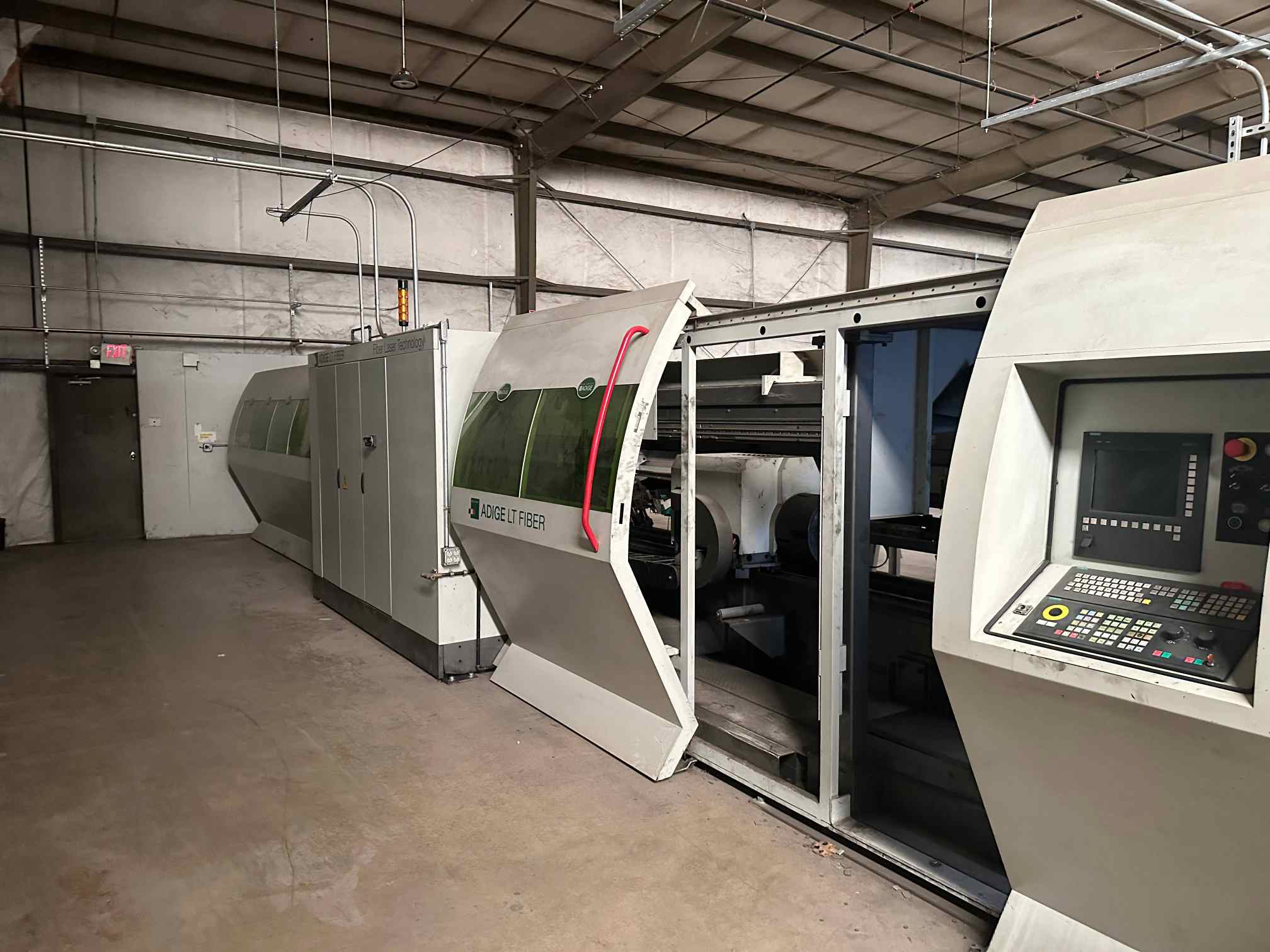 2000 Watt BLM LT Fiber Tube Laser
